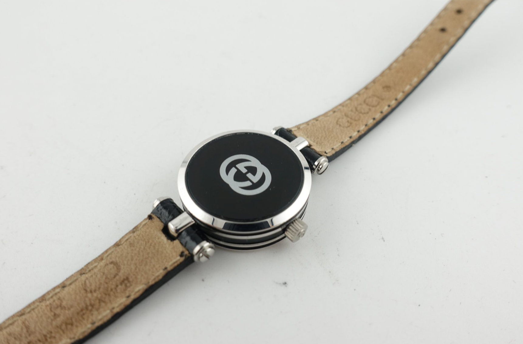 Gucci 2040L Women's Quartz Watch